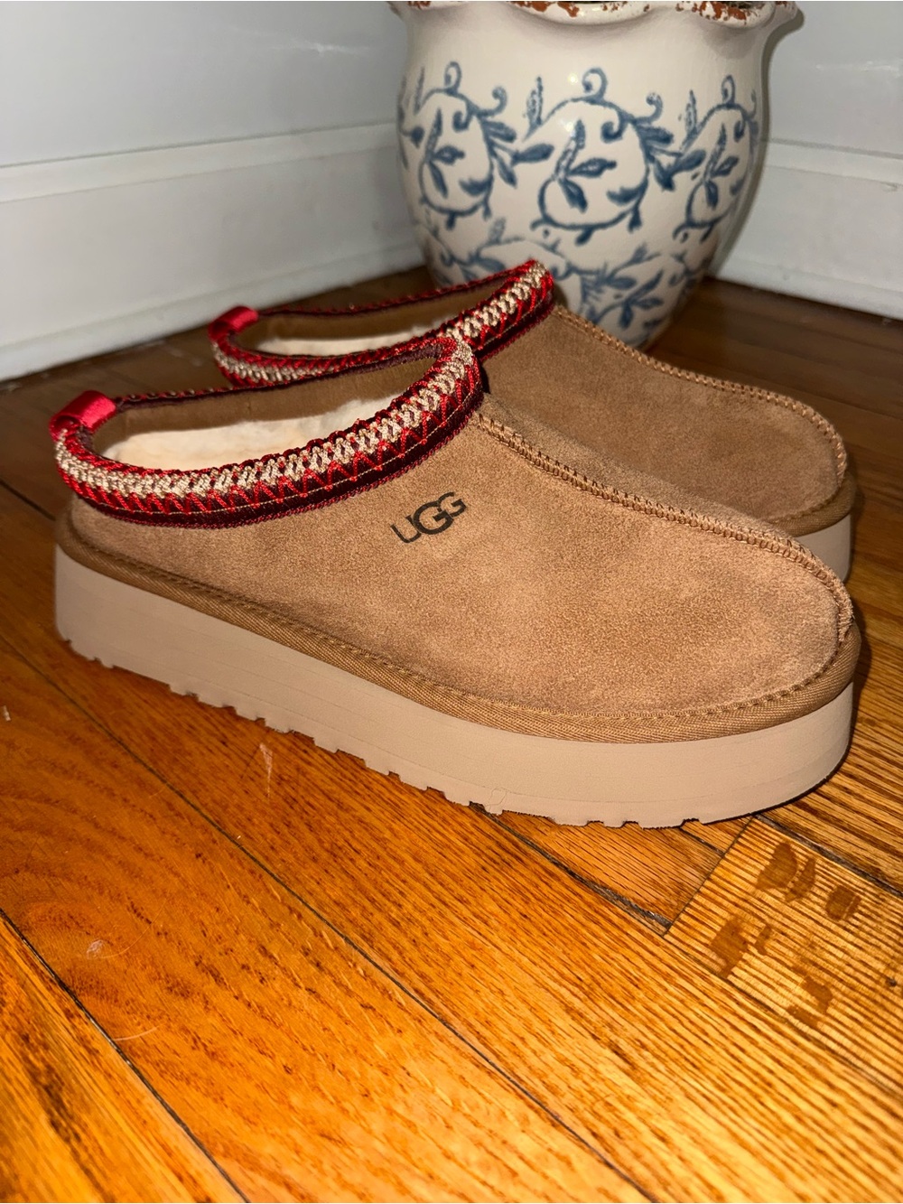 UGG Chestnut Tasman Platform Slippers